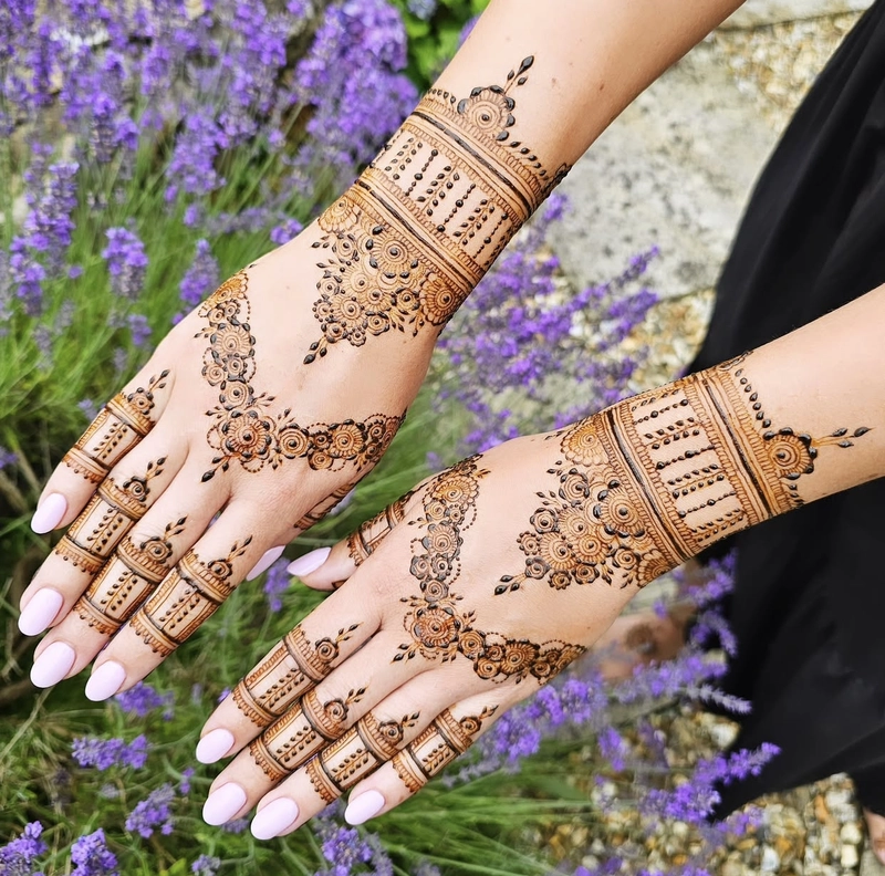 royal half hand mehndi design