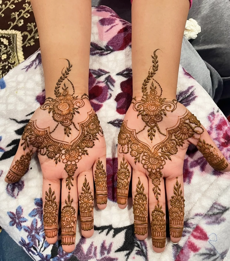 simple mehndi design for eid 2025 arabic