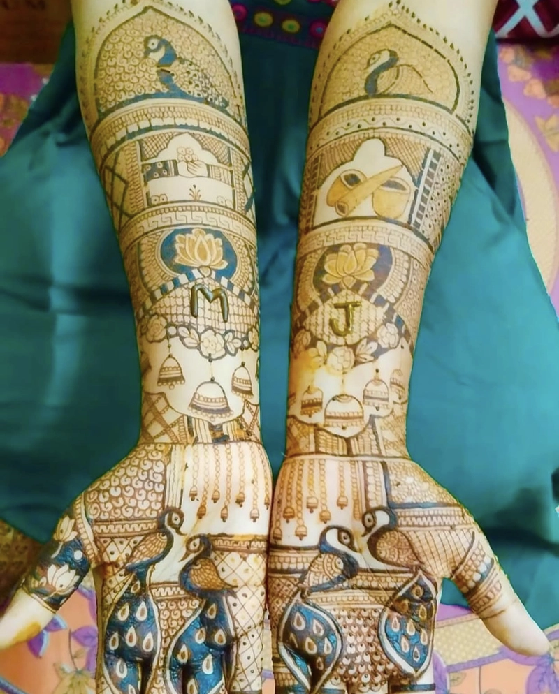 simple peacock mehndi design images