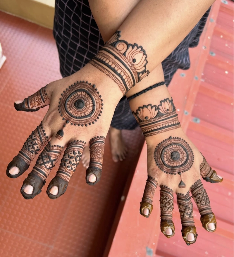 square mandala mehndi design