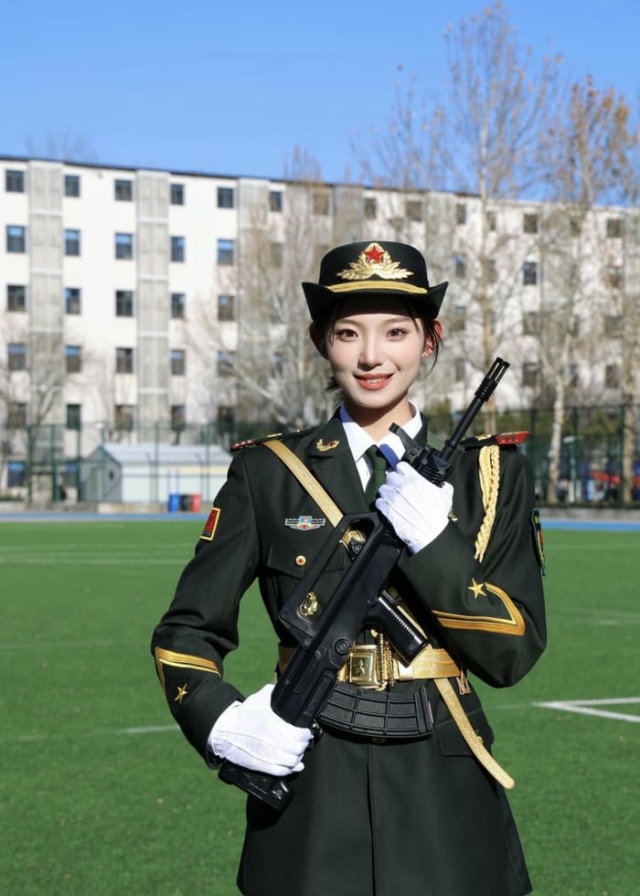 aesthetic army girl dp