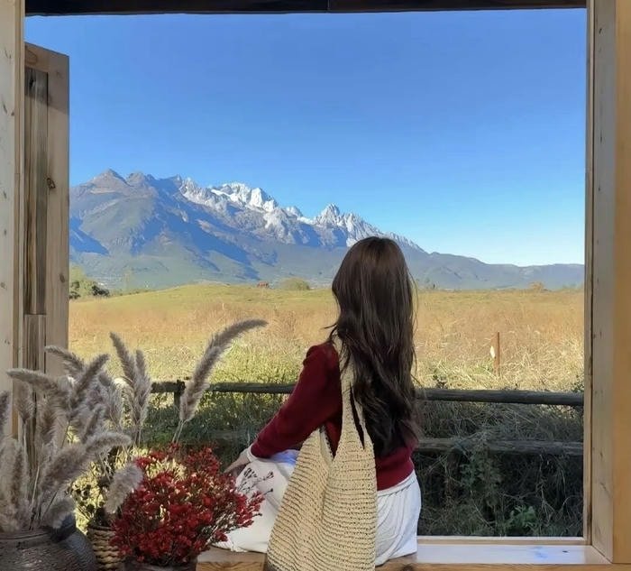 artistic aesthetic girl dp