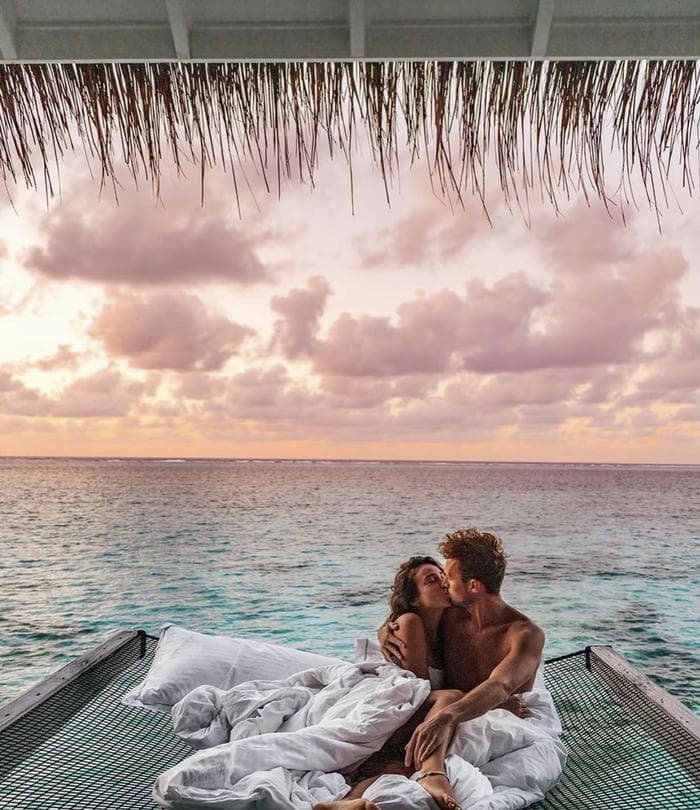 bright tone romantic dp