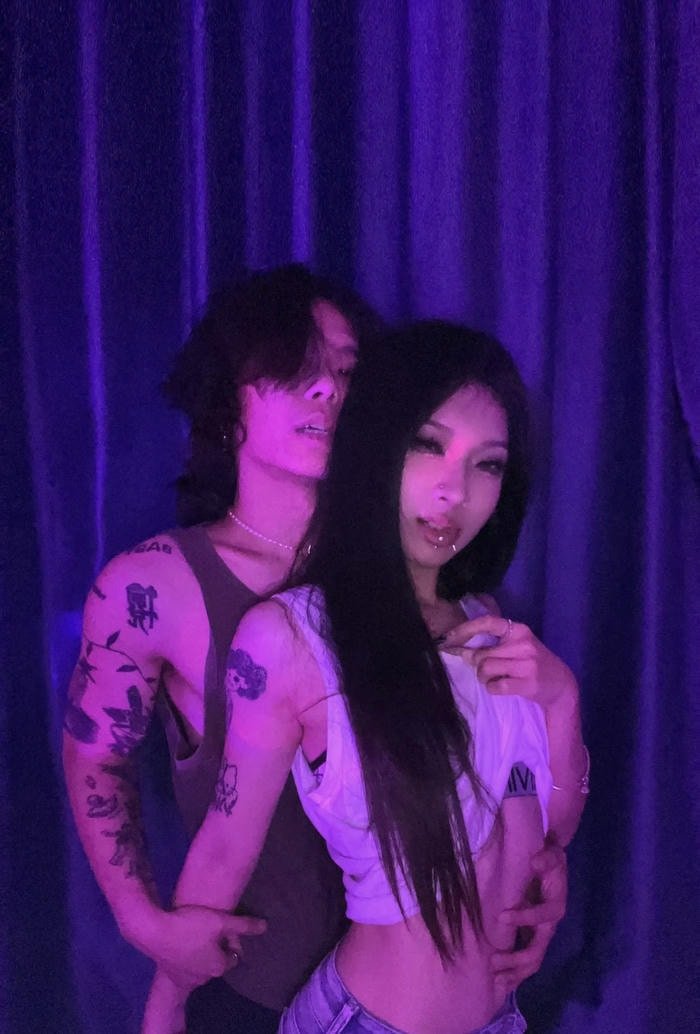 classic look couple dp for instagram