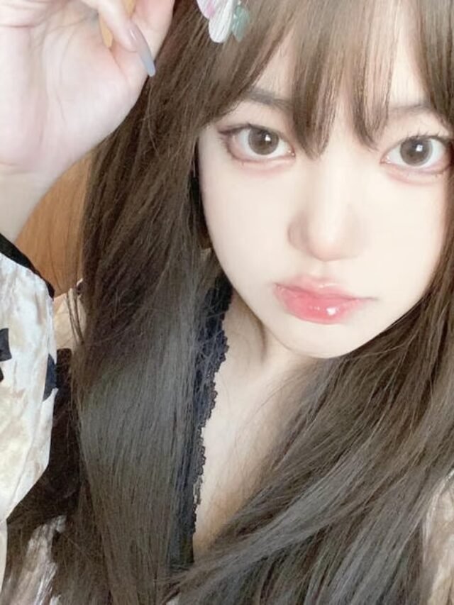 180+ Cute WhatsApp DP For Girl To Brighten Your Profile Look