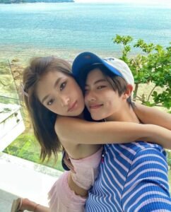 cute smile boys and girls dp