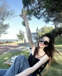 feminine beautiful girls dp