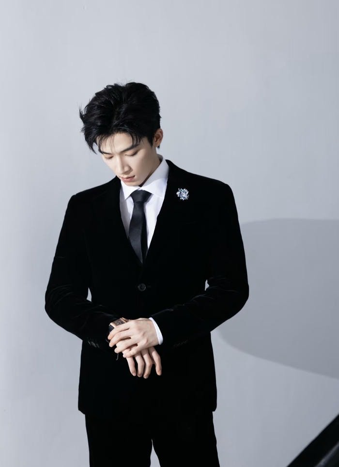 handsome boy dp black