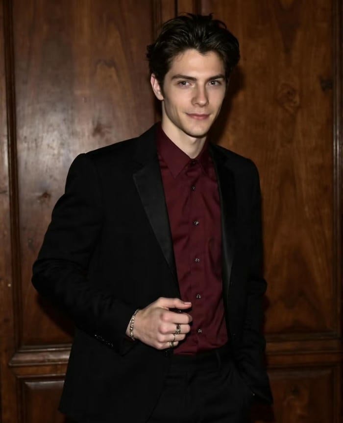 handsome single boy dp