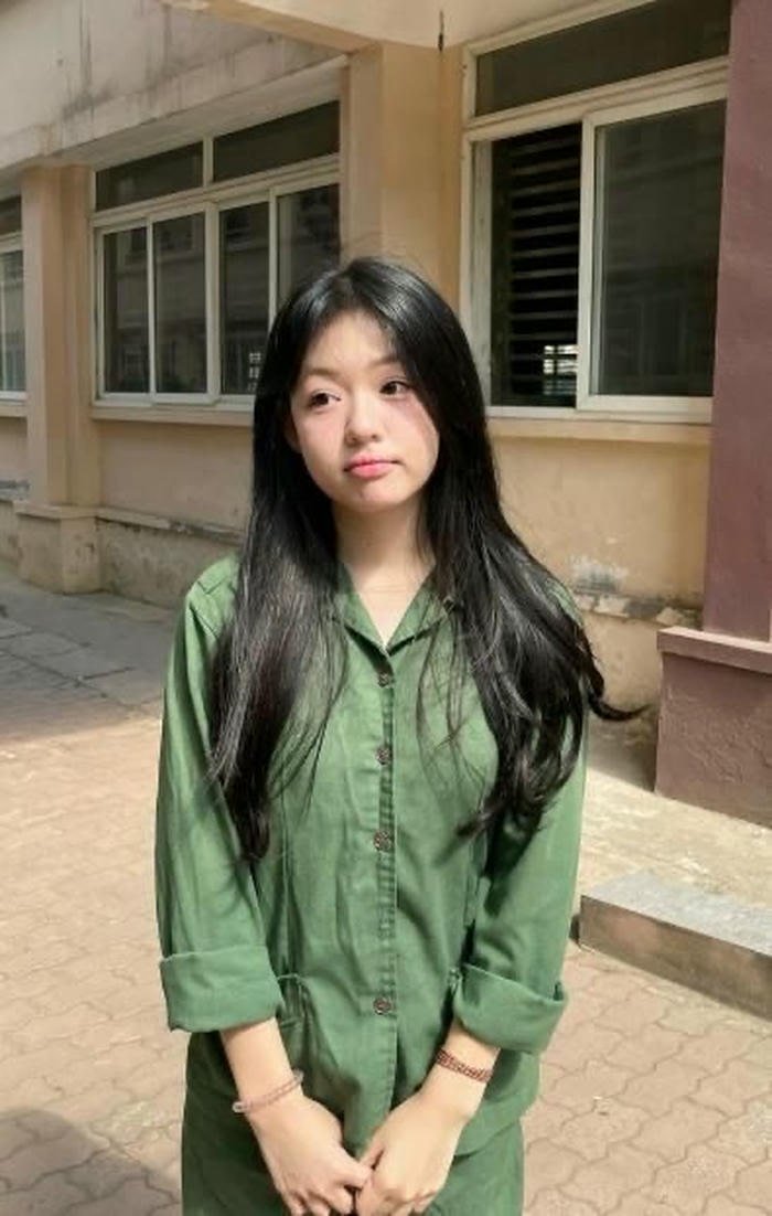 happy cute profile pic for girls