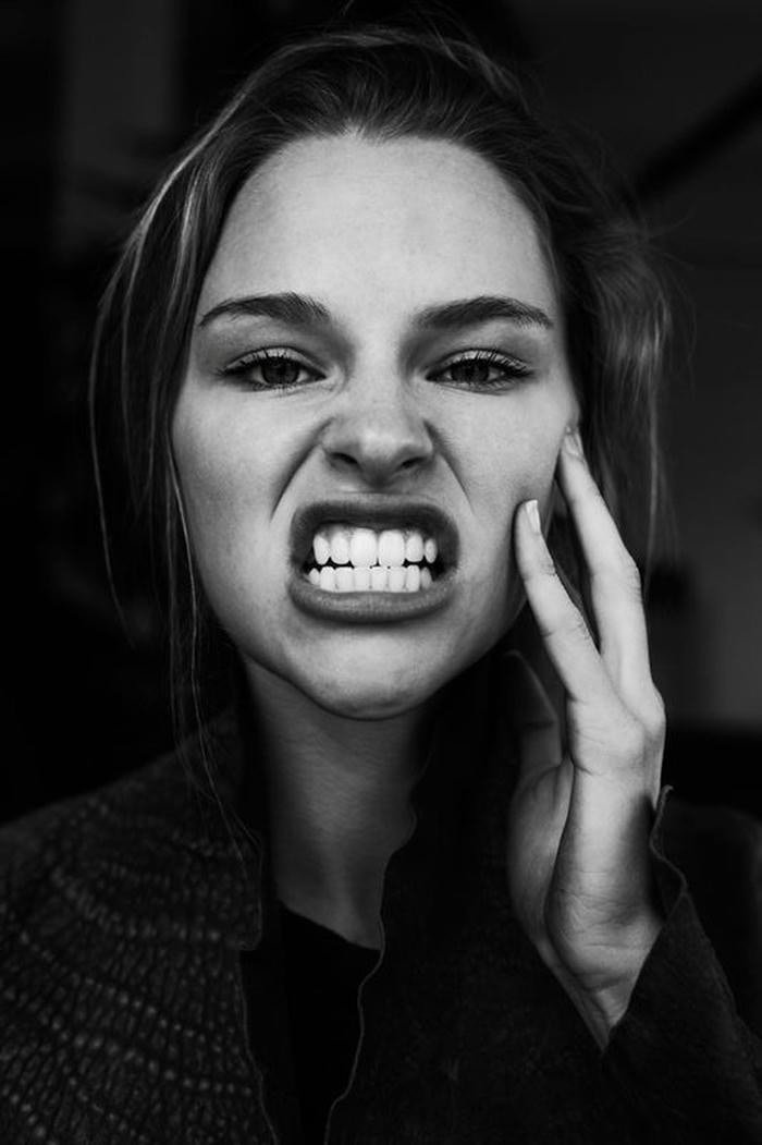 intense angry girl dp