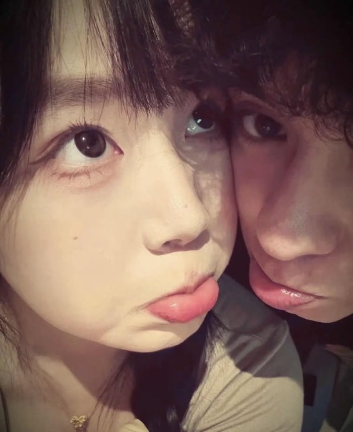 minimal couple dp for instagram