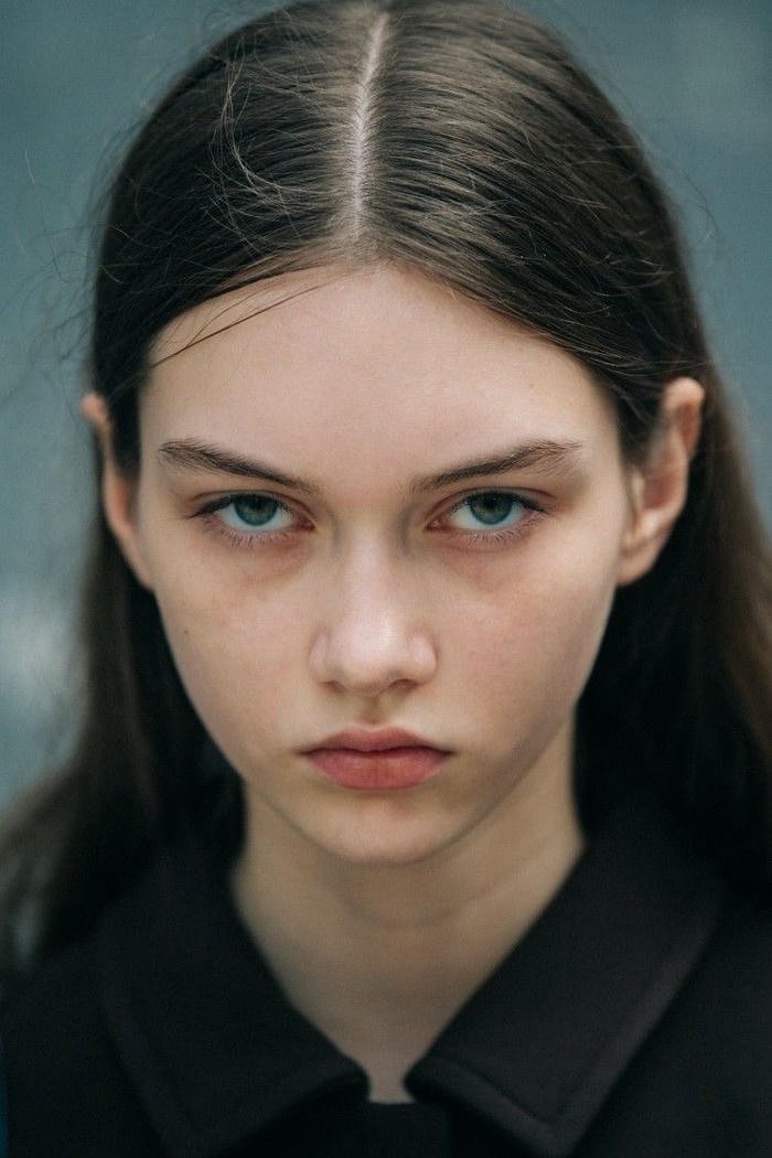 portrait angry girl dp