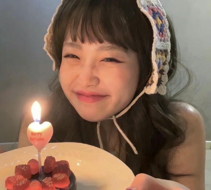 pure real girl profile pic