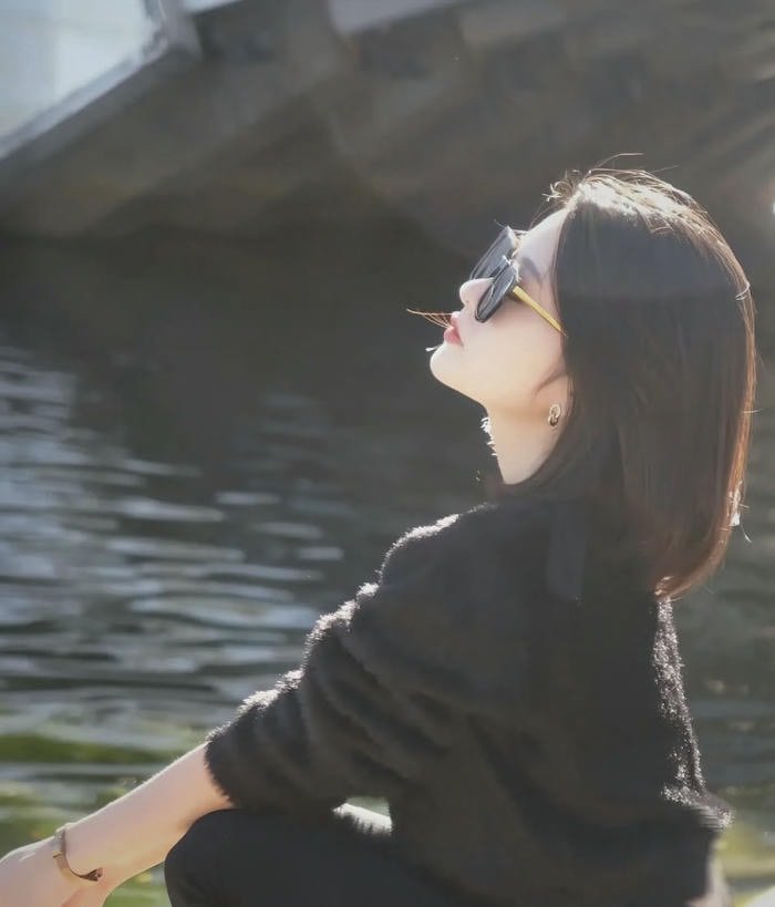 romantic beautiful girls dp