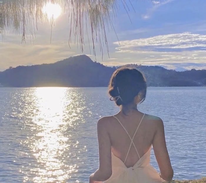 soft aesthetic girl dp