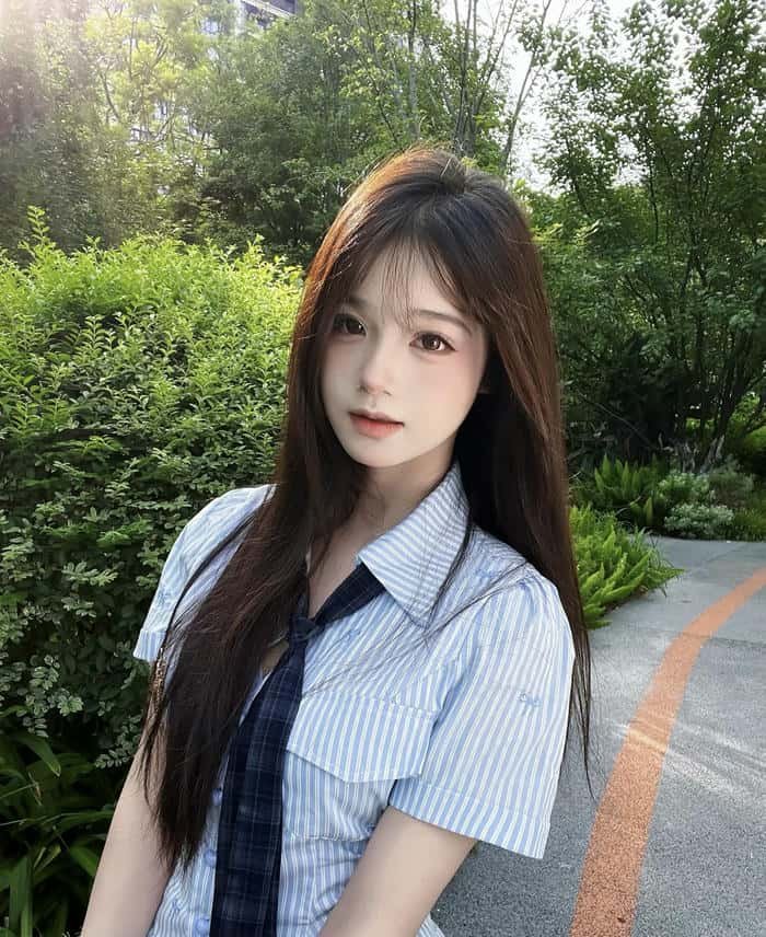 simple cute girl pic